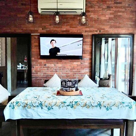Isla Villa 1 Amazing Waterfall Pool House Near Beach, Bars & Restaurants Lapu-Lapu City Exterior foto